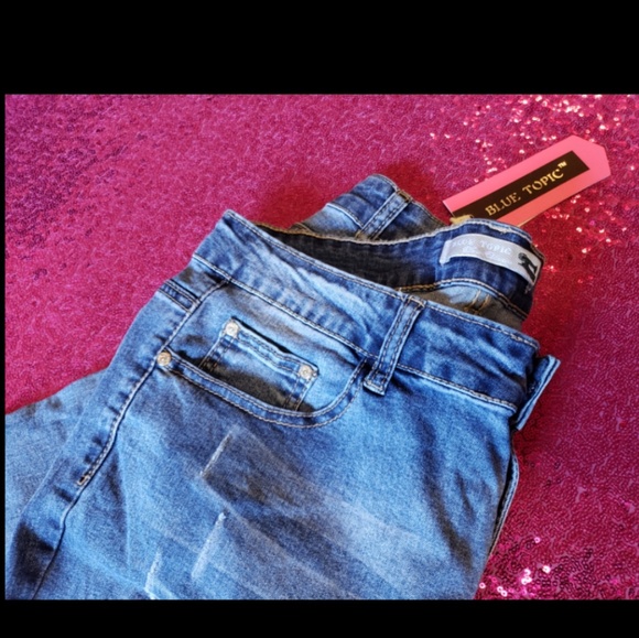 Jeans - Picture 2 of 5